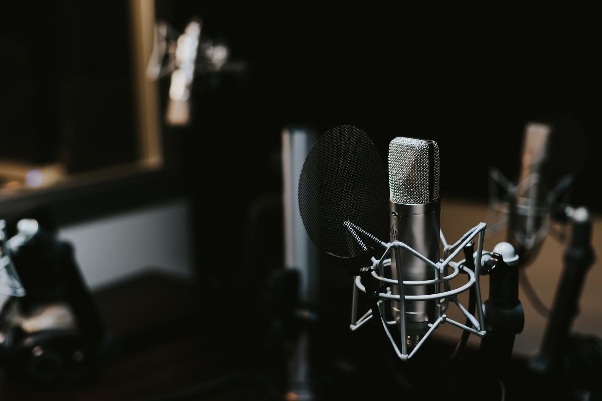 intervoiceover 1